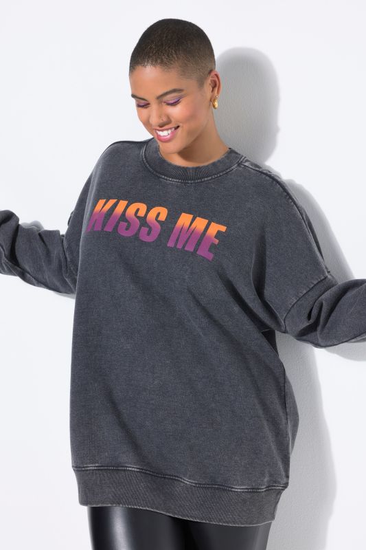 Kiss Me Oversized Sweatshirt