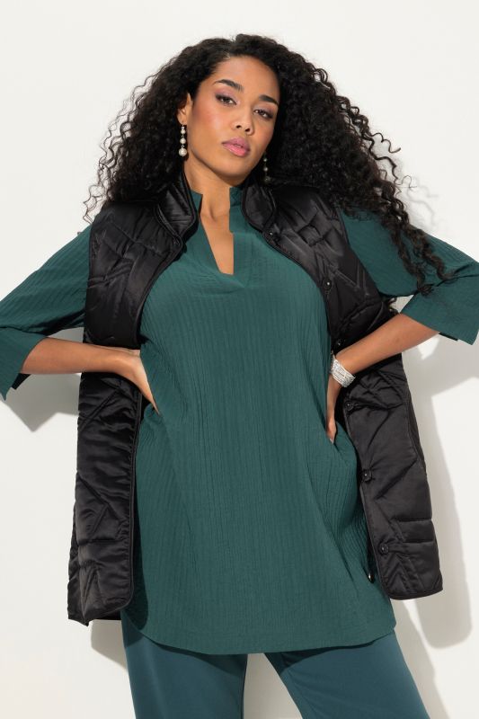 Блуза с цепка на деколтето