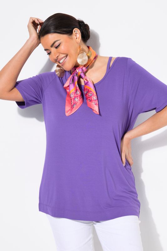Cutout Neckline Short Sleeve Tee