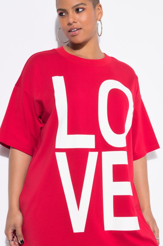 LOVE Short Sleeve Graphic Tee