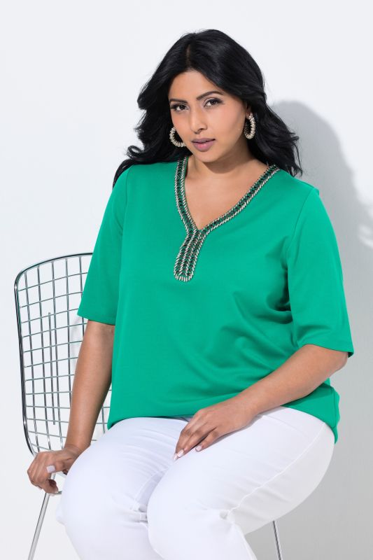 Beaded Neckline Short Sleeve Tee