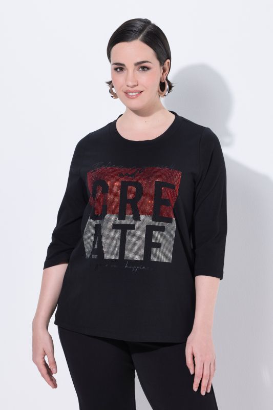 Тениска с бляскави камъчета и принт