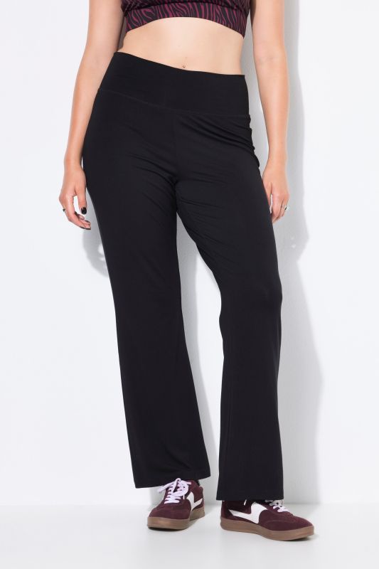 Панталон с разкроени крачоли