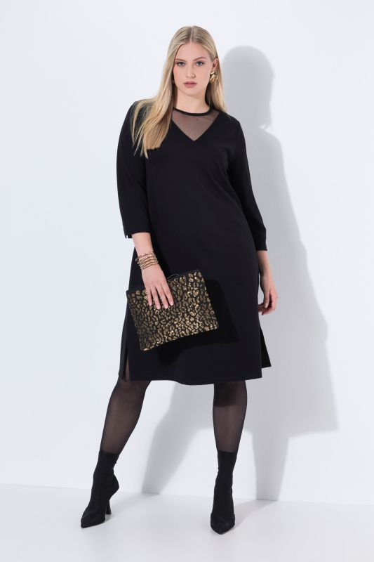 Рокля с мрежест акцент