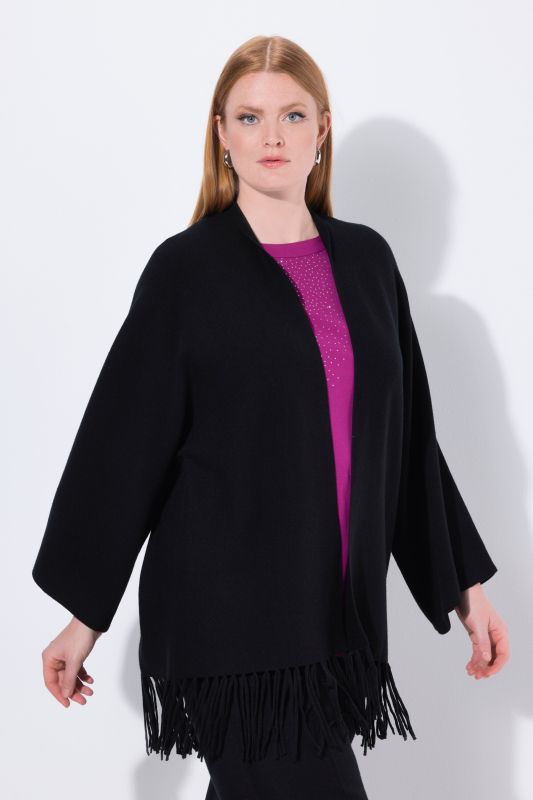 Жилетка плетена с ресни на подгъва