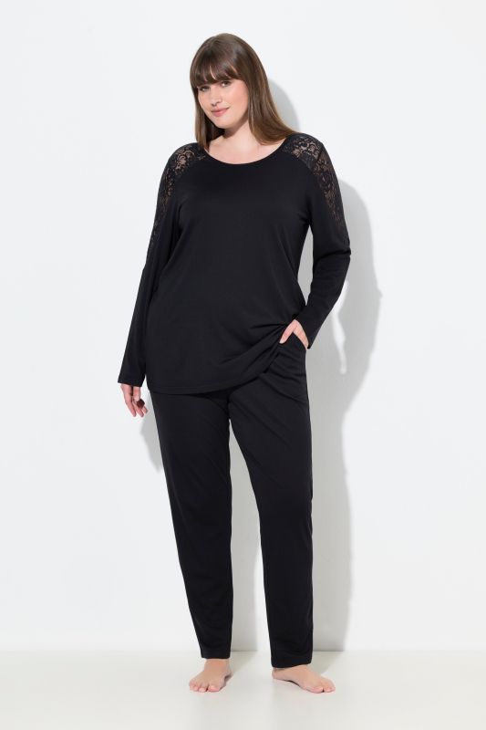 Пижама с дантела