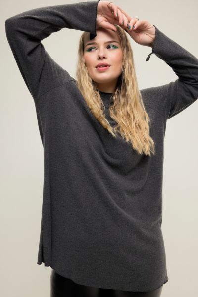Long sleeve, A-line, stand-up collar, side slits