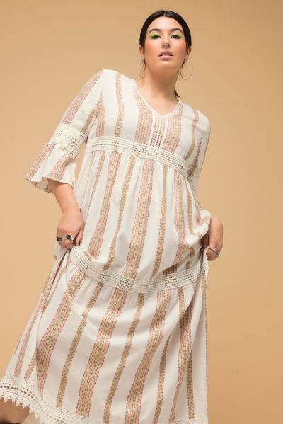 Maxi dress, gold stripe, lace, V-neck, 3/4 sleeve