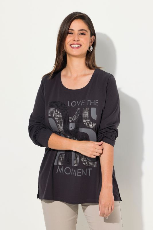 Geometric LOVE THE MOMENT Graphic Tee