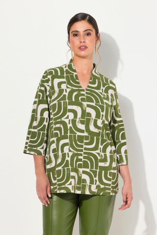 Geometric Print Goblet Collar 3/4 Sleeve Tee