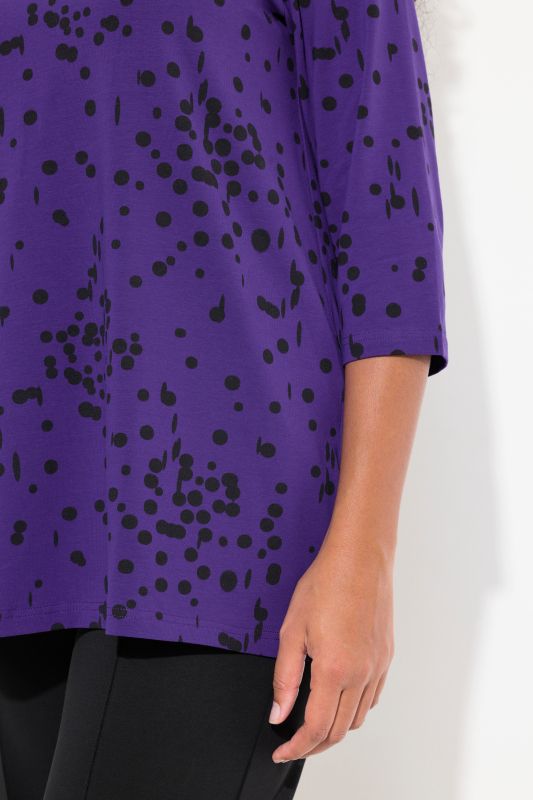 Polka Dot 3/4 Sleeve Split Neck Tee