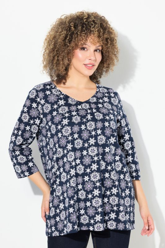 Snowflake Print 3/4 Sleeve A-Line Tee