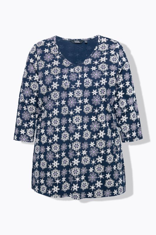 Snowflake Print 3/4 Sleeve A-Line Tee