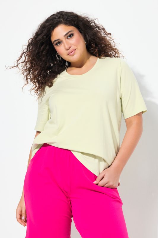 Essential V-Neck Stretch Tee