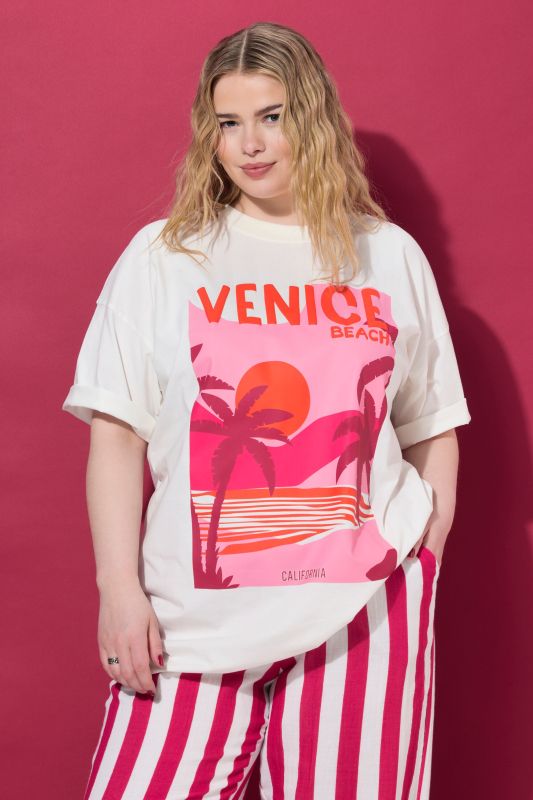 Beach Graphic Short Sleeve Tee