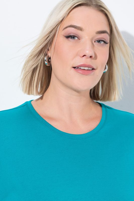 Basic Round Neck Short Sleeve Relaxed Fit  Tee