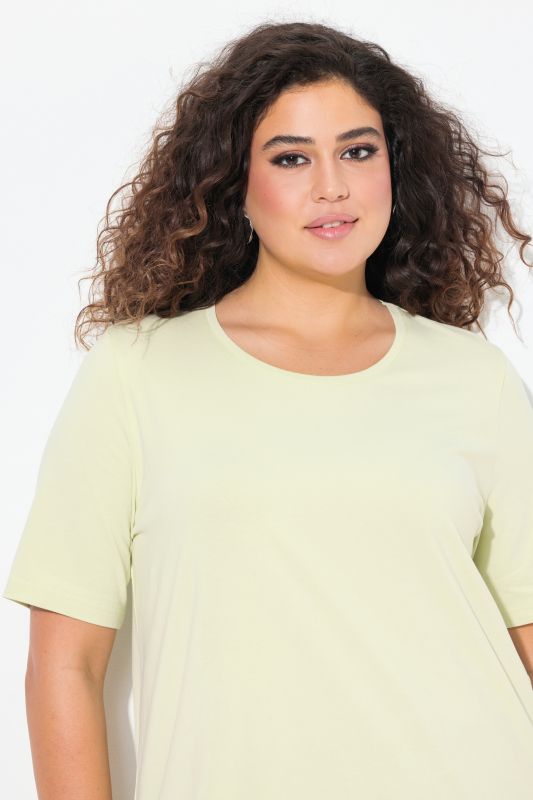 Essential Round Neck Stretch Tee