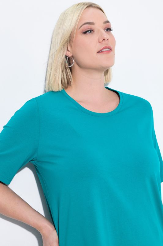 Essential Round Neck Stretch Tee