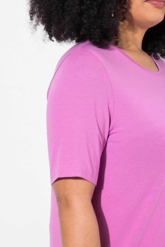 Essential Round Neck Stretch Tee