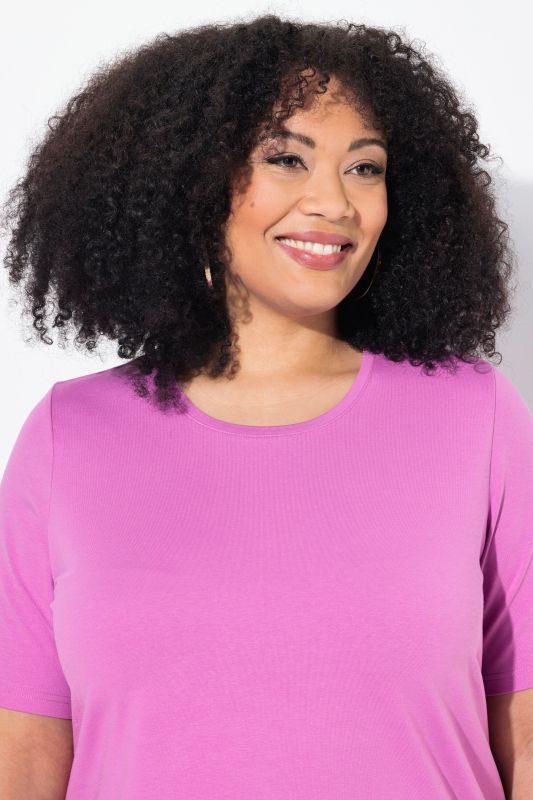 Essential Round Neck Stretch Tee