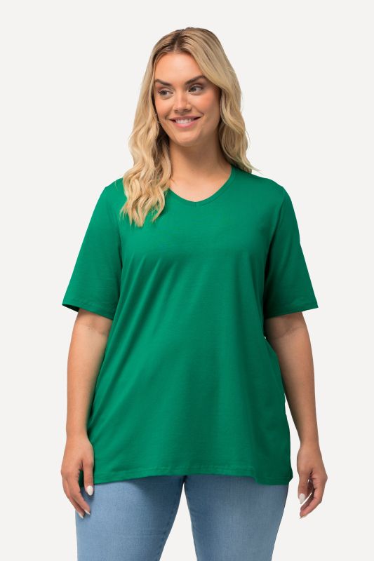 Essential V-Neck Stretch Tee
