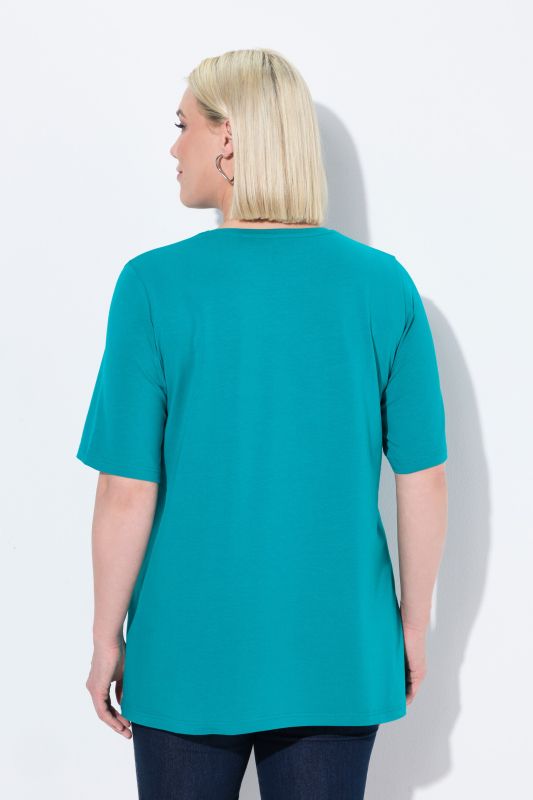 Essential V-Neck Stretch Tee
