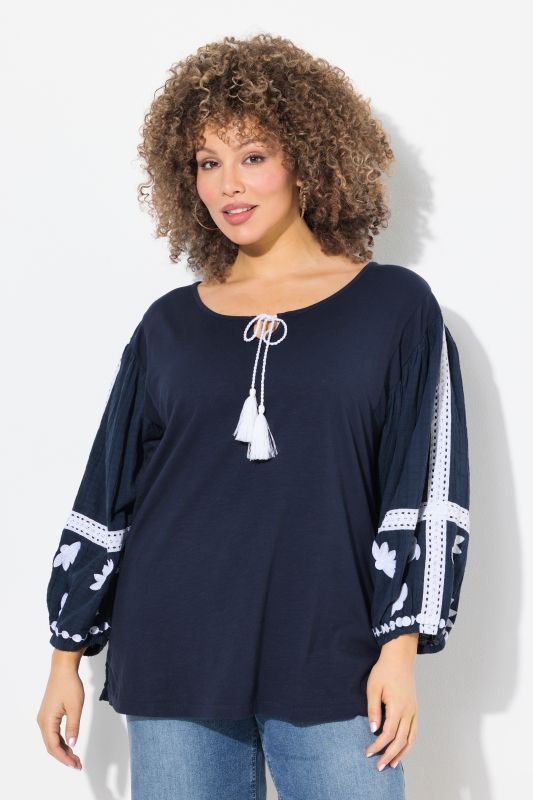 Textured Embroidered Long Sleeve Blouse