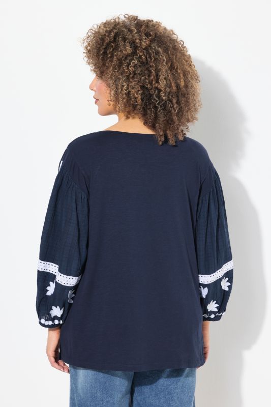 Textured Embroidered Long Sleeve Blouse
