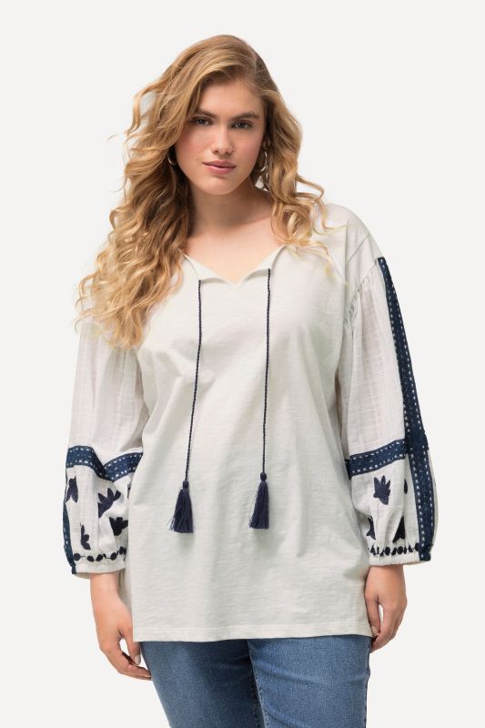 Textured Embroidered Long Sleeve Blouse