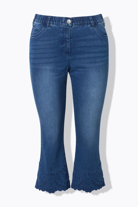 Cropped Flared Eyelet Jeans