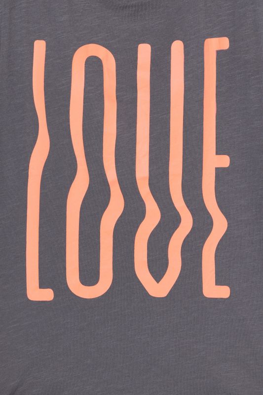 LOVE Short Sleeve Graphic Tee