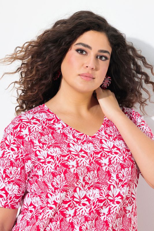 Coral Reef Printed Short Sleeve V-Neck Tee