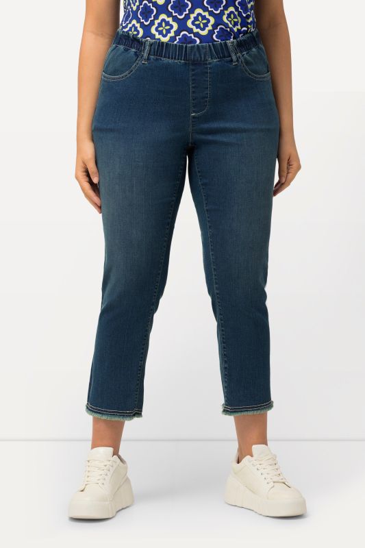 Cropped Narrow Leg Jeans