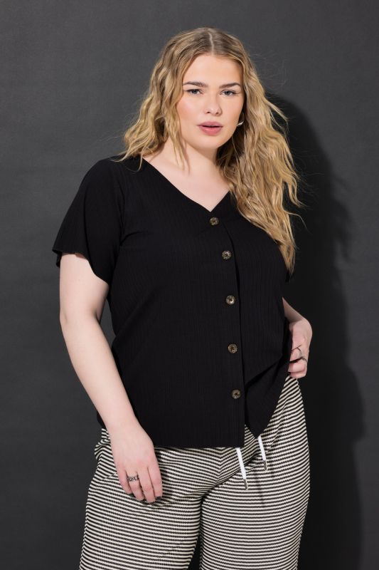 Ribbed shirt, classic shape, V-neck, wing half sleeves