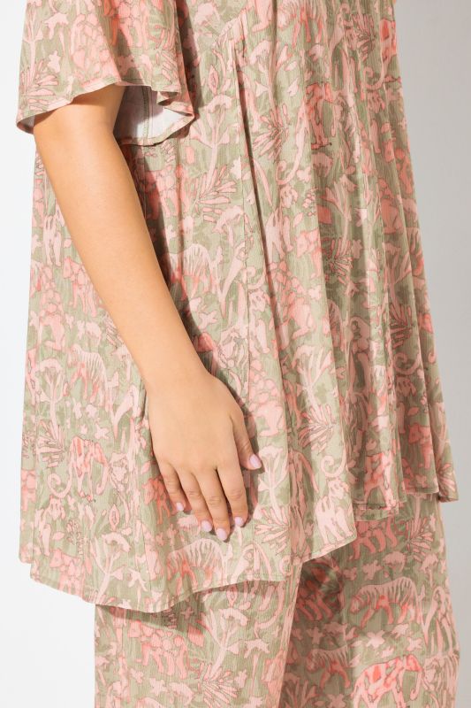 Animal Print Short Sleeve Tunic Blouse