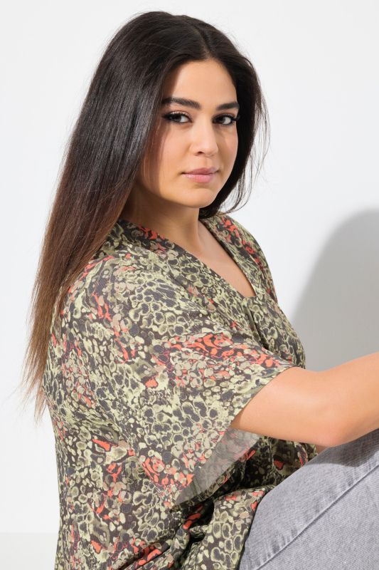 Animal Print Short Sleeve Tunic Blouse
