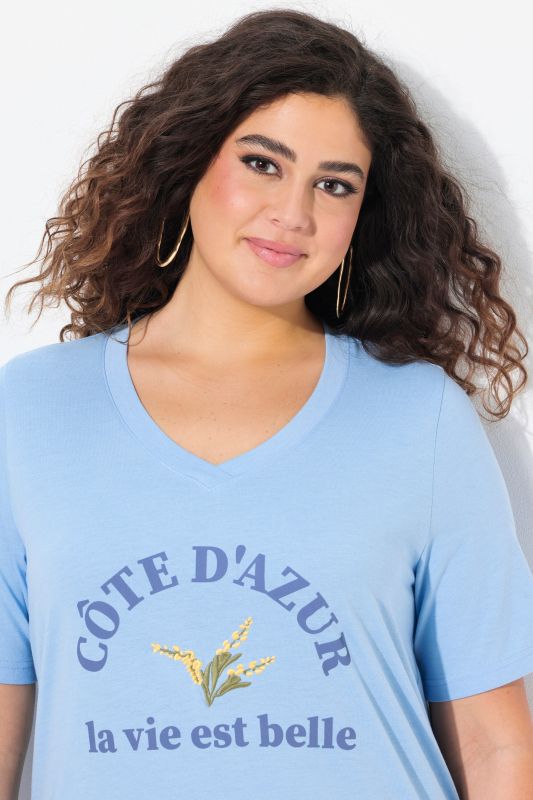 Embroidered Short Sleeve V-Neck Vacation Tee