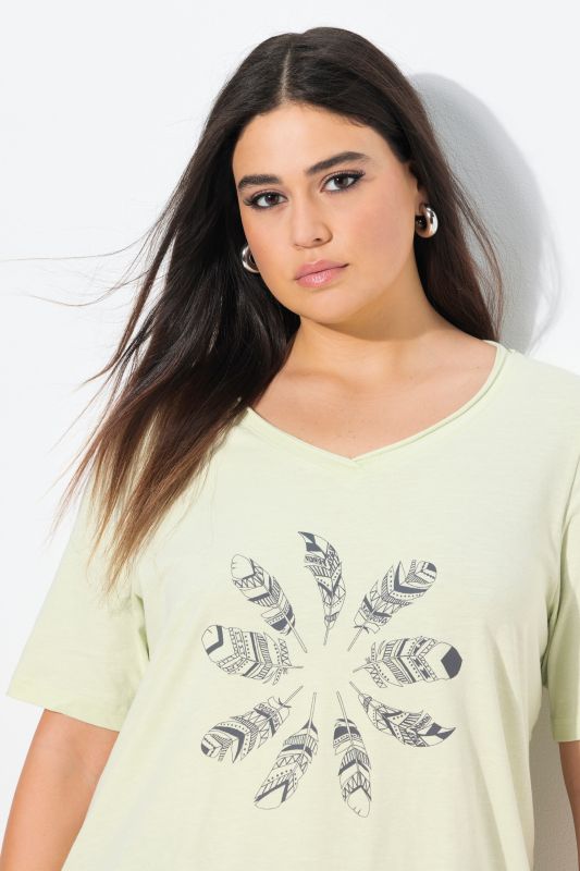 Feather Short Sleeve Raw Edge Graphic Tee