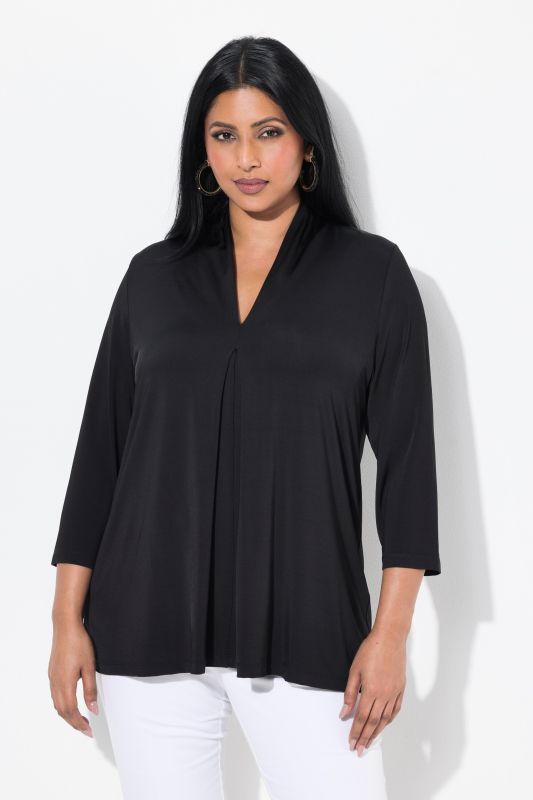 Goblet Collar 3/4 Sleeve Slinky Top