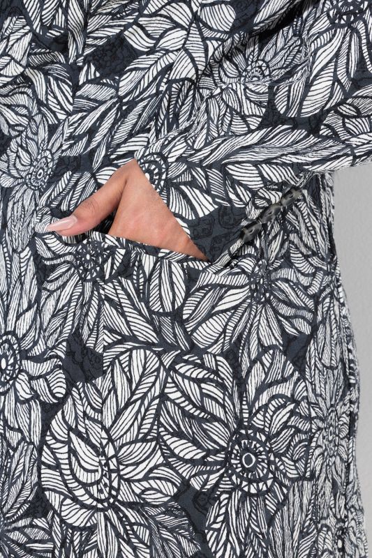 Textured Floral Blazer