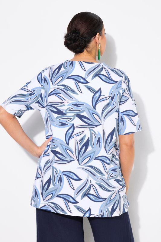 Painted Leaf Split Neck Stretch Fit Tee
