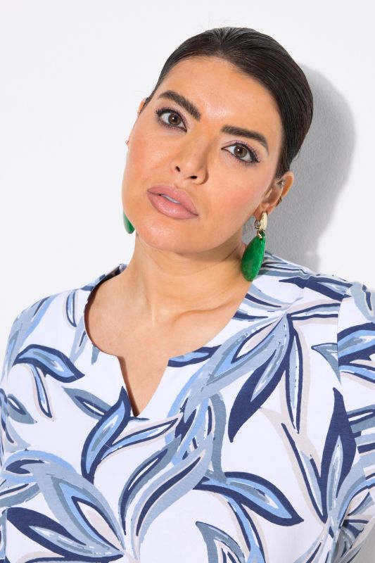 Painted Leaf Split Neck Stretch Fit Tee