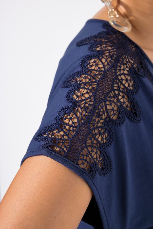 Lace Cold Shoulder Cap Sleeve Tee
