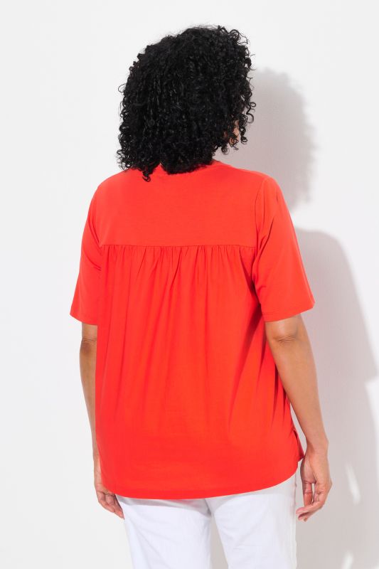 Poplin Back Short Sleeve V-Neck Tee