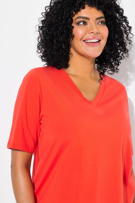 Poplin Back Short Sleeve V-Neck Tee
