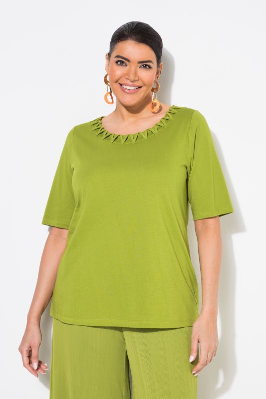 Braided Neck Short Sleeve Tee