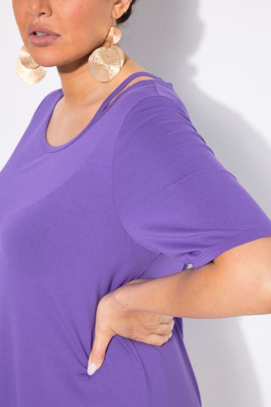 Cutout Neckline Short Sleeve Tee