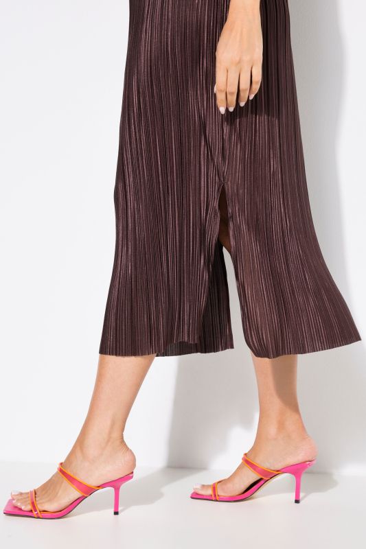 Pleated Sleeveless Shimmer Dress