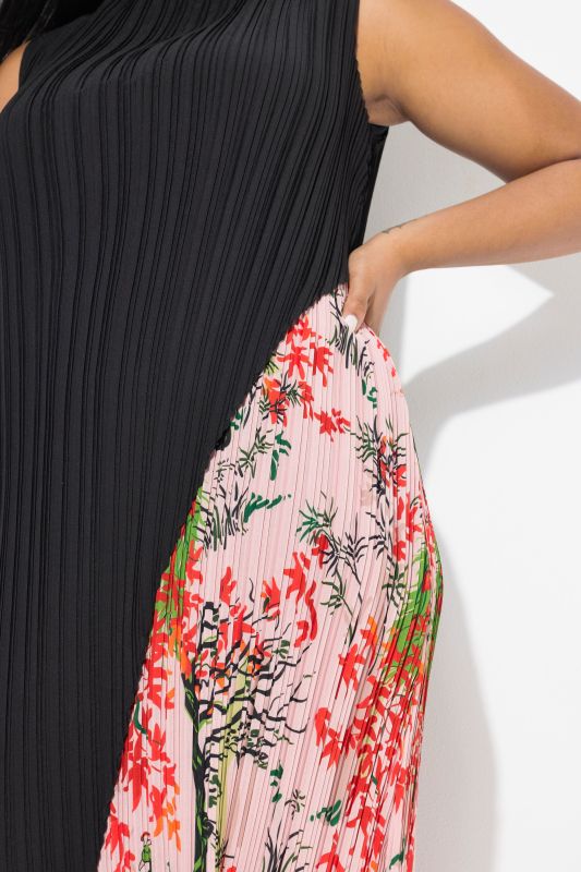 Floral Layers Sleeveless Pleated Dress
