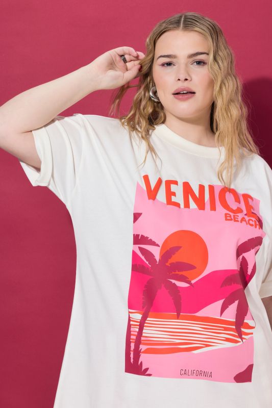 Beach Graphic Short Sleeve Tee